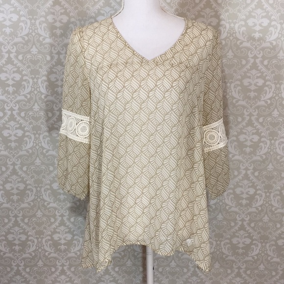 DE Collection Tops - 3/$20{DE Collections}Sheer Peasant Blouse, Size M